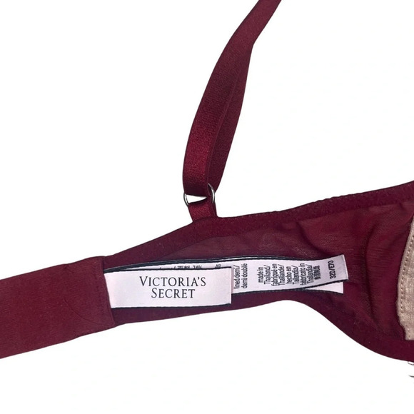 Victorias Secret  Red / Nude Lace Very Sexy
Push Up Bra 32D - Picture 4 of 5